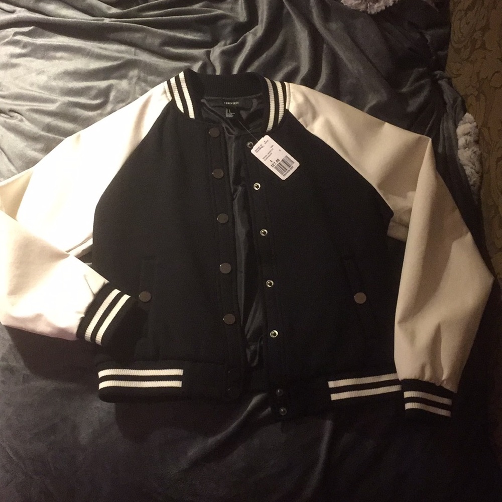 Bomber Jacket Forever 21